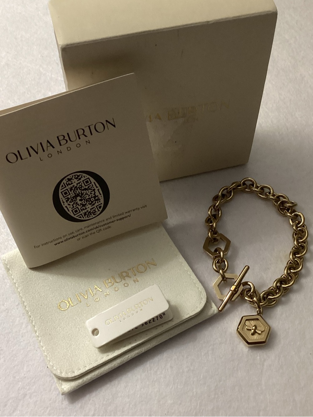 Olivia Burton London Minima Bee Gold-Plated Toggle Bracelet